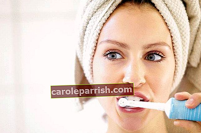 電動歯ブラシを適切に掃除する方法
