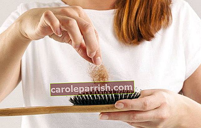 cara membersihkan sikat rambut -10 petua