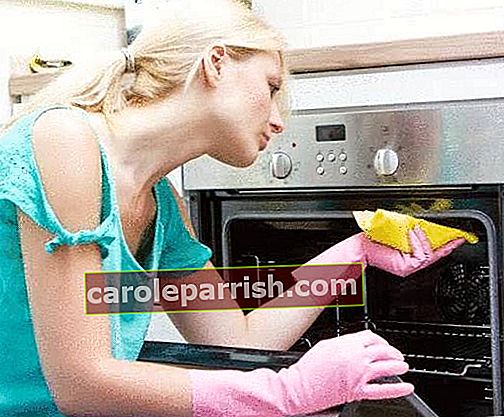 オーブンの掃除方法