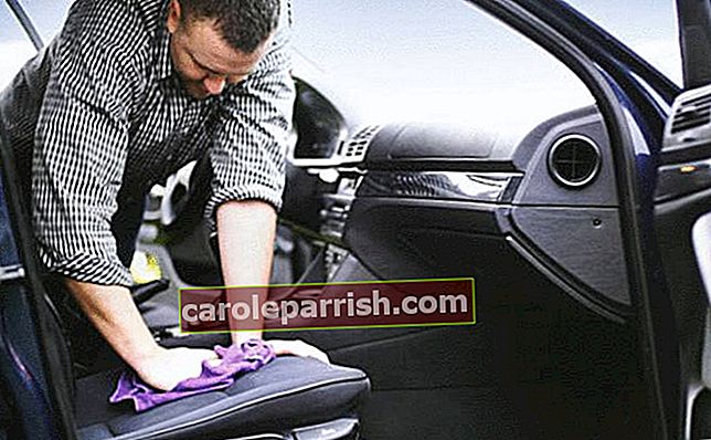 車からディーゼル臭を取り除く方法